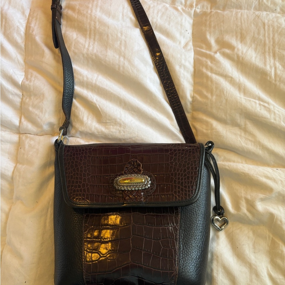 Elegant Black and Brown Leather Shoulder Bag